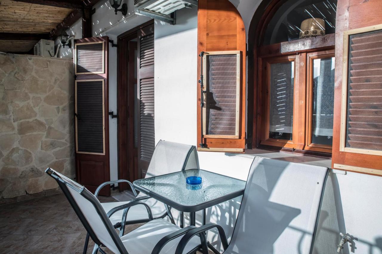 Bella Vita Style Rooms & Apartments Pitsidia Exterior foto